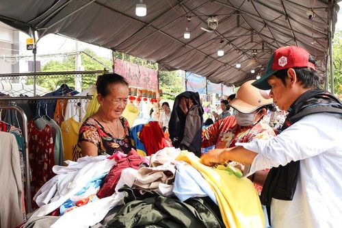 Liên đoàn Lao động TP. Long Xuyên tổ chức nhiều hoạt động chăm lo Tết cho đoàn viên, người lao động