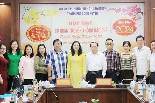 Hướng đến 25 năm thành lập TP. Long Xuyên