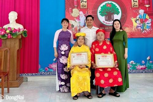 Vui Tết, vui tuổi mới