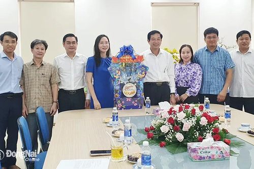 Khu xử lý rác lớn nhất Đồng Nai làm việc xuyên tết