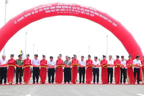 Khơi thông huyết mạch giao thông, mở động lực phát triển