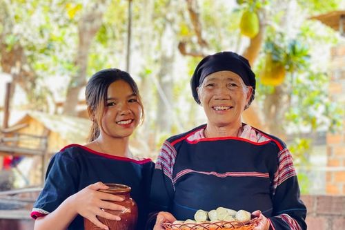 'Đại thụ' về ẩm thực ở làng Tiêng 2