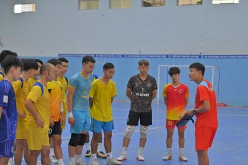 Đội bóng Sanvinest Khánh Hòa: Tích cực chuẩn bị mùa giải mới