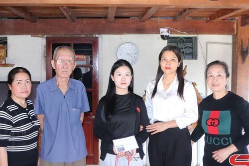 Điểm tựa cho trẻ em có hoàn cảnh khó khăn