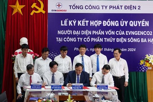 Ký kết hợp đồng ủy quyền Người đại diện phần vốn của EVNGENCO2 tại Công ty Cổ phần Thủy điện Sông Ba Hạ