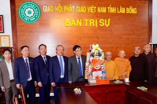 Lâm Đồng: Lãnh đạo UBND tỉnh thăm, chúc Tết Ban Trị sự Phật giáo tỉnh