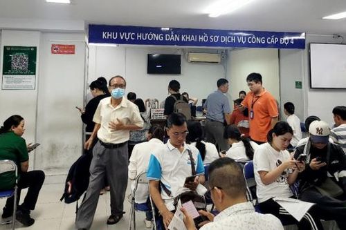 Ứng dụng hiệu quả chuyển đổi số vào công tác quản lý xuất nhập cảnh