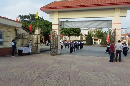 Xác minh, xử lý nghiêm việc nữ sinh lớp 6 ở Hà Nội bị đánh chảy máu mặt