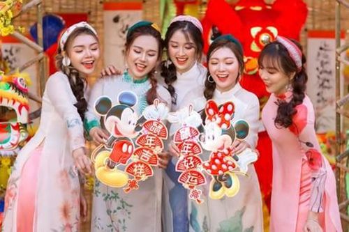 Sinh viên hào hứng lên kế hoạch cho kỳ nghỉ Tết Nguyên đán