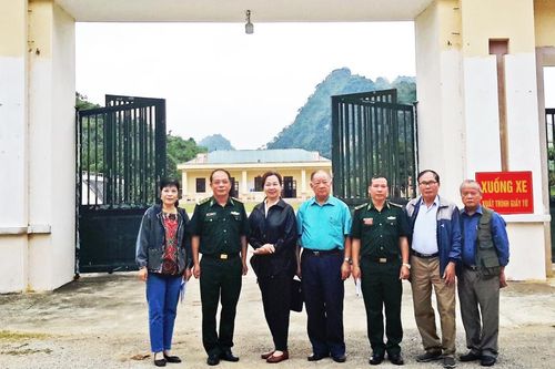 Xuân về sáng một vùng biên