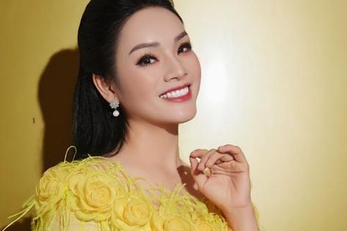 Ca sĩ Tân Nhàn từng tuyệt vọng vì mất giọng hát, tưởng phải nghỉ hát
