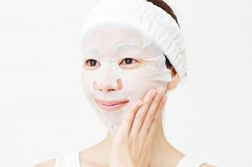 Kiểm tra phương tiện nghi vấn, phát hiện 49 tấn mặt nạ dưỡng da nhập lậu