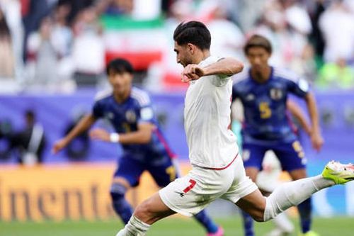 Iran ngược dòng thắng 2-1 ở tứ kết, ĐT Nhật Bản bị loại bởi quả 11m nghiệt ngã ở phút bù giờ