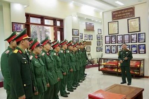 Vững tin theo con đường mà Đảng và Bác Hồ đã chọn