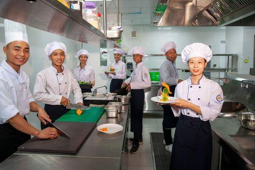 Hiệu quả từ hợp tác giữa các cơ sở GD nghề nghiệp với doanh nghiệp