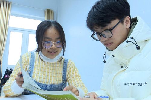 Cú bứt phá của những tấm gương vượt khó Kỳ thi học sinh giỏi quốc gia
