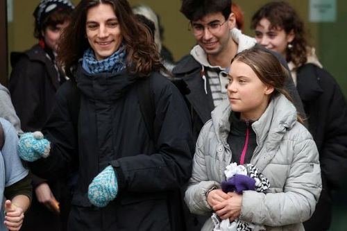 Nhà hoạt động khí hậu Greta Thunberg được tuyên trắng án tại London
