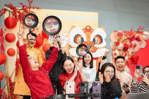 Bùng nổ đơn hàng trong phiên livestream