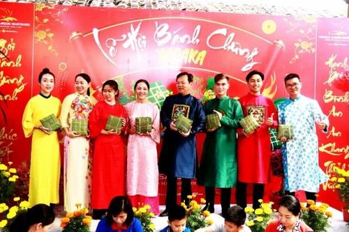 Lễ hội bánh chưng Yasaka