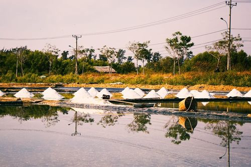 Ruộng muối 'vô cực' Long Điền, vị mặn lưu giữ trăm năm