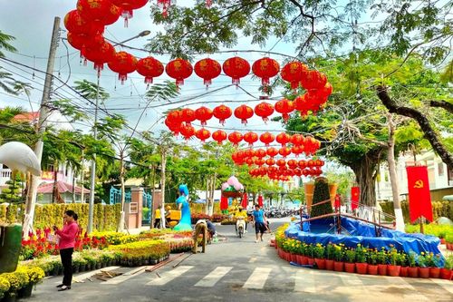 Bạc Liêu: Đường phố trang hoàng rực rỡ đón Xuân Giáp Thìn 2024