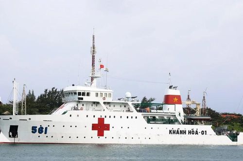 Tàu 561 thuộc Lữ đoàn 955 - nhịp cầu nối đất liền với đảo xa