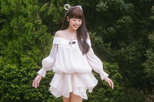 PiaLinh ra mắt MV đầu tay, sử dụng toàn bộ doanh thu cho hoạt động thiện nguyện
