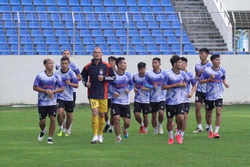 Các CLB V.League: Ai có Tết, ai mất Tết?