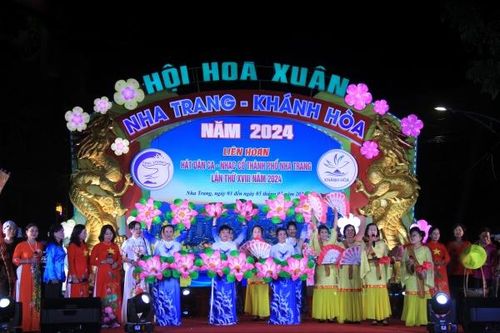 Khai mạc Liên hoan dân ca - nhạc cổ TP. Nha Trang lần thứ 18