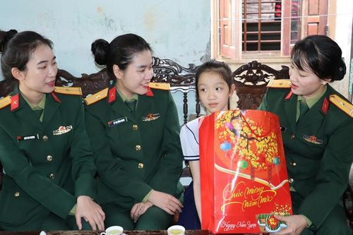 Để ai cũng có tết