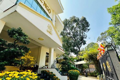 'Tết Việt khắp nơi', 'Xuân trong cửa Thiền' trên Giác Ngộ online