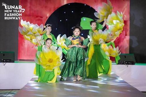Mẫu nhí Dory Như tại Lunar New Year Runway 2024 - Một cơ thể nhỏ, một sức mạnh to lớn
