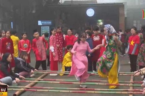 Trải nghiệm Tết Việt tại Bảo tàng Dân tộc học