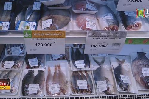 Siêu thị Hà Nội giáp Tết giảm giá kịch sàn tới 70%