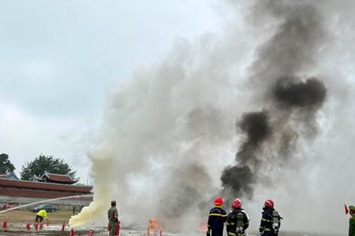 Công an quận Tây Hồ diễn tập phòng cháy, chữa cháy