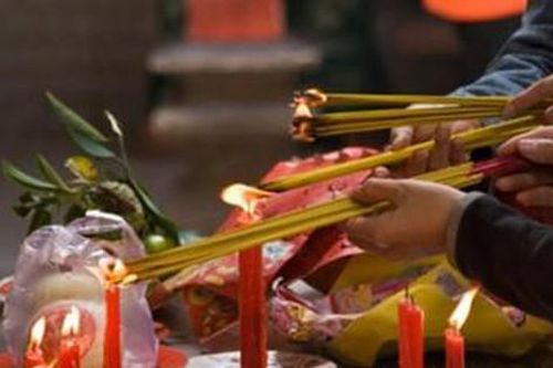 Không chỉ cúng giao thừa, cuối năm các gia đình nên thực hiện lễ cúng này để năm mới tài lộc