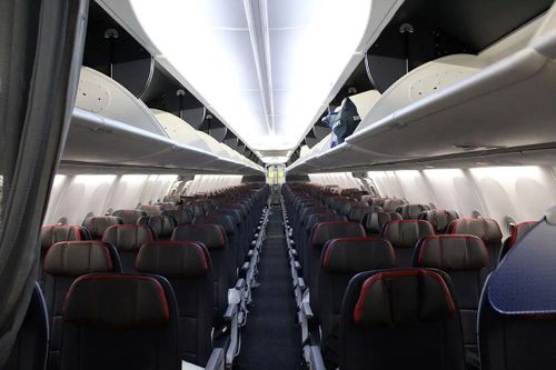 Hơn 300 chuyến bay rỗng từ các tỉnh, thành về TP.HCM