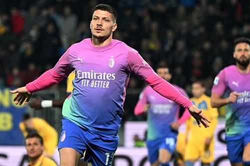 Ngược dòng kịch tính, AC Milan 'ca khúc khải hoàn' trên sân đối thủ chiếu dưới