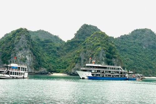 Bài 2: Phát triển du lịch biển, đảo chuyên nghiệp, trở thành điểm đến hấp dẫn