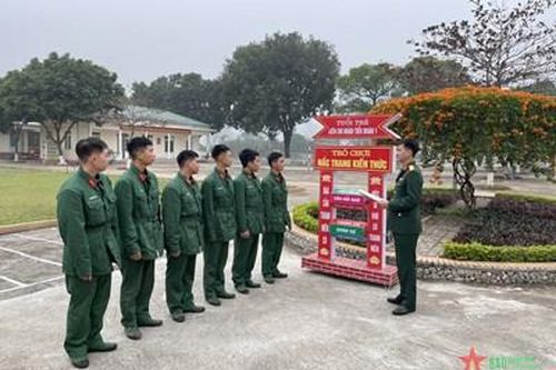 Học và chơi cùng 'Nấc thang kiến thức'