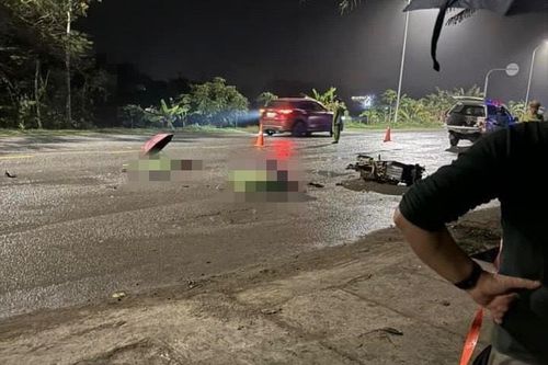 Xe máy tông nhau trên đường khiến 2 thanh niên tử vong ở Hòa Bình
