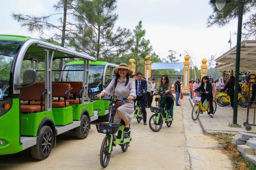 Khai trương tuyến du lịch xanh, thân thiện với môi trường tại lăng vua Gia Long