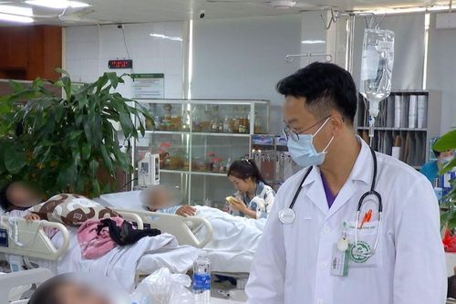 Cảnh giác ngộ độc rượu dịp Tết