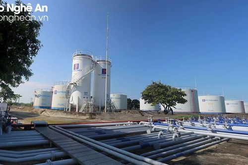 Sẵn sàng nguồn cung ứng xăng dầu trong dịp Tết Nguyên đán