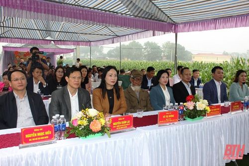 Ấm áp chương trình 'Bánh chưng xanh - Tết an lành'