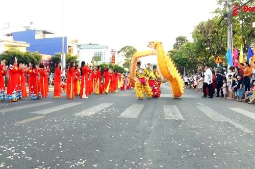 Xuân Lộc rộn ràng lễ hội đường phố Xuân Giáp Thìn 2024