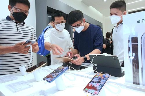 Thế Giới Số (DGW) tính toán gì khi M&A chuỗi cầm đồ Vietmoney và nhảy vào mảng đồ công nghệ secondhand?