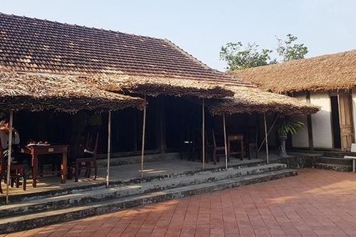 Thăm nhà Đại tướng Võ Nguyên Giáp bên dòng Kiến Giang