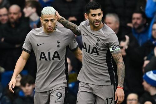 Tottenham chia điểm đáng tiếc trước Everton
