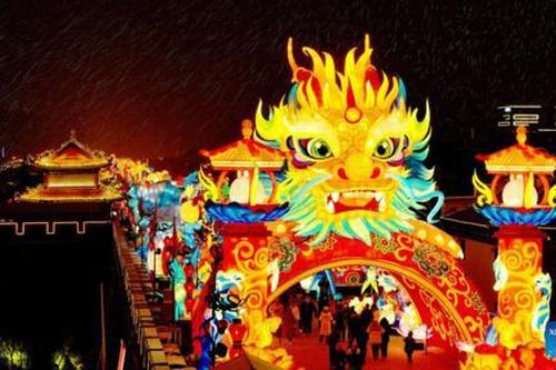 Chùm ảnh Trung Quốc rực rỡ đón Tết Giáp Thìn